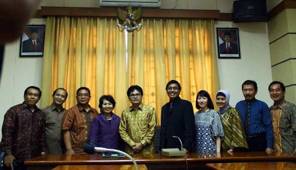 Dirjen HKI Nobatkan Melly Goeslaw Sebagai Duta