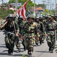 1.000 Marinir Gerak Jalan Sejauh 20 Km