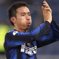 Inter Akan Permanenkan Nagatomo, Mungkin Lepas Milito