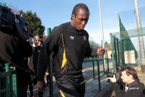 Chelsea Tawar Drogba Baru Rp 256 M