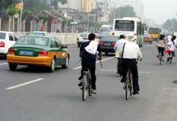 Sopir Taksi di Beijing Banyak yang Impoten