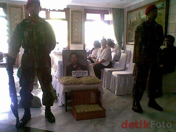 Theo Syafei Meninggal Dunia