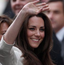 Kate, Gadis Kelas Menengah Calon Ratu Masa Depan Inggris