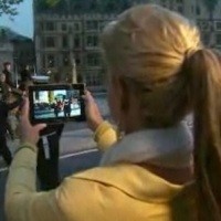 BlackBerry PlayBook Dompleng Pernikahan William & Kate