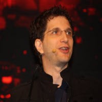 Regulator Internet Dunia Rekrut Dedengkot Hacker