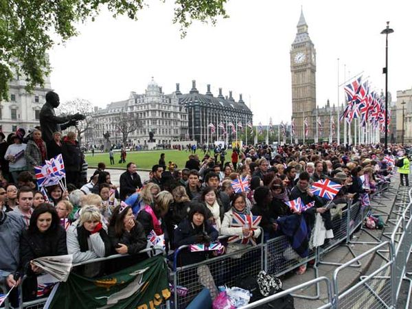 Ribuan Orang Siap Sambut William-Kate