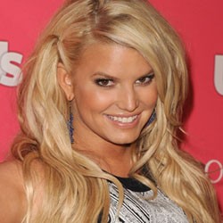 Jelang Nikah, Jessica Simpson Turunkan Berat Badan