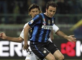 Dua Gol Telat Pazzini Menangkan Inter