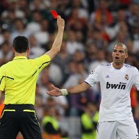 El Real Pincang di Belakang, Pincang di Bench