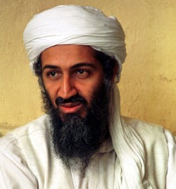Rakyat AS  Berkerumun di Depan Gedung Putih Rayakan Kematian Osama 