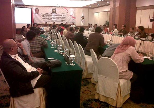 PKS dan Buruh Dialog Bahas RUU BPJS 