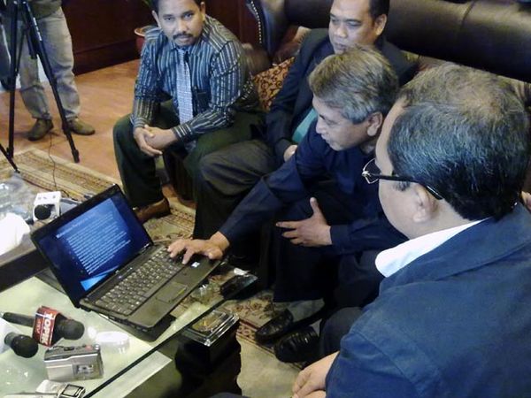 DPR Terima Eks Menteri NII