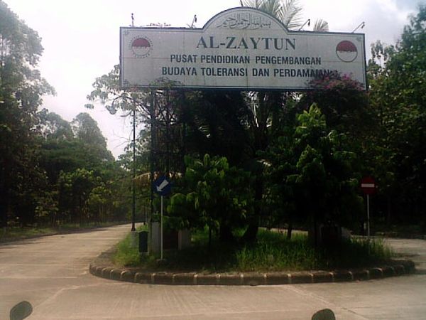 Mengintip Ponpes Al Zaytun