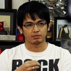 Banyak Cobaan, Tommy Kurniawan Makin Dekat dengan Tuhan