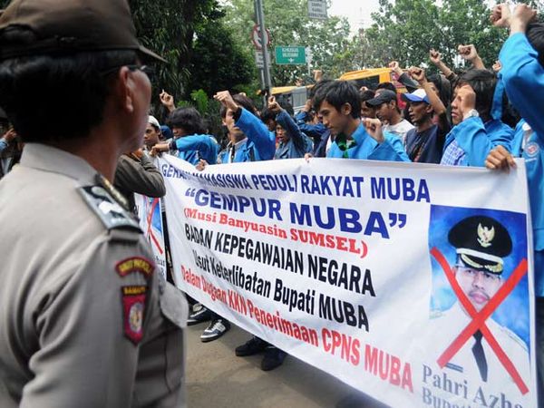 Aksi Demo di BKN Aksi Demo di BKN