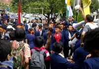 BEM Unesa Demo DPRD Surabaya