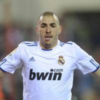 Menyerang Harus, Bertahan Juga Wajib