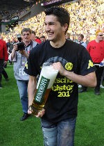 Sahin Diisukan Merapat ke Madrid