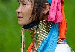 Tradisi yang Bikin Cantik Tapi Membahayakan