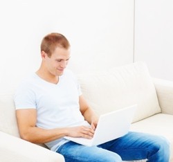 Flirting Lewat Facebook = Selingkuh