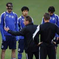 Schalke Diminta Tampil Beda