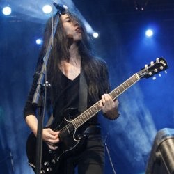 Beli Kaos Berhadiah 4 Lagu Baru The S.I.G.I.T