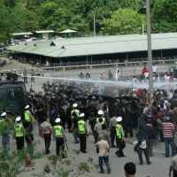 35 Warga Sumbawa Barat Mogok Makan di Tambang Newmont