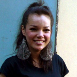 Disebut Mantan NII KW 9, Dewi Sandra Sudah Kebal Berita Miring