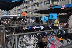 Menikmati Pasar Kaget di Kota Liege