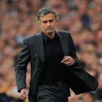 UEFA Hukum Mourinho Lima Pertandingan