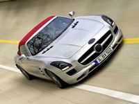 SLS AMG Versi Roadster 
