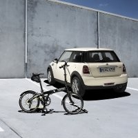 Gowes ala Pabrikan Mobil 