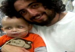 Bayi Sembuh dari Tumor Setelah Diberi Minyak Ganja