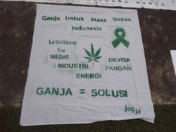 LGN Serukan Ganja Untuk Masa Depan Indonesia di Tugu Tani