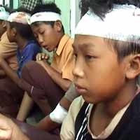 Atap Kelas Ambrol, 20 Siswa MTsN di Jombang Dilarikan ke Rumah Sakit