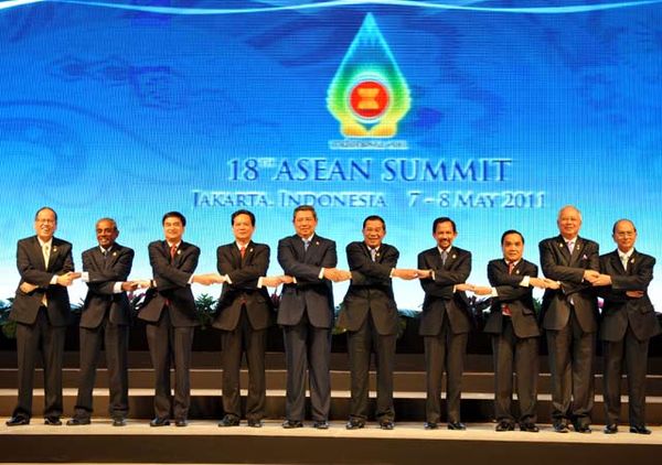 SBY Buka KTT ke-18 ASEAN