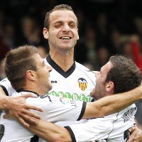 Valencia Gebuk Sociedad, Atletico Terkapar