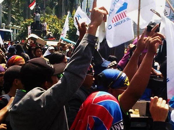 Buruh Tuntut UU BPJS Disahkan