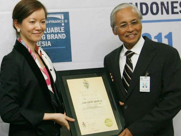BRI Raih Penghargaan Bank Terbaik
