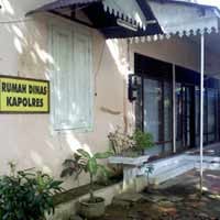 Rumah Dinas Kapolres Pemekasan Urung Dieksekusi