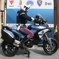 Polisi Italia Lebih Aman dengan Jaket Berfitur Airbag