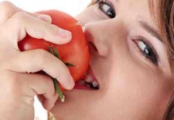 Rajin Makan Tomat Efek Melindungi Kulitnya Seperti Pakai Tabir Surya