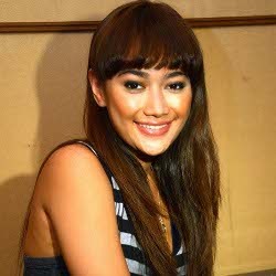 Jadi Penyanyi, Ratu Felisha Cuek Dibilang Aji Mumpung