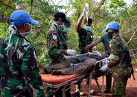 TNI Evakuasi Korban Kecelakaan Maut di Dungu