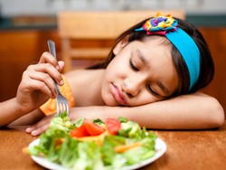 Kalau si Kecil Menolak Makan Kalau si Kecil Menolak Makan