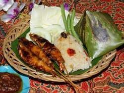 Nasi Bakar Cak Wot: Sehat dan Uenak!
