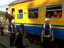 Tangkap 50 Orang, Petugas Tak Semprotkan Cat di Stasiun Kebayoran Lama 