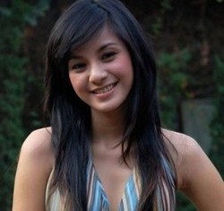 Kirana Larasati Pacari Onci di Purple Love