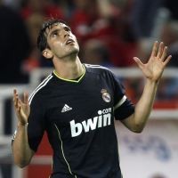 Ibunda Kaka Bocorkan Rencana Pindah ke London