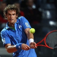 Murray & Soderling Dipaksa Kerja Keras